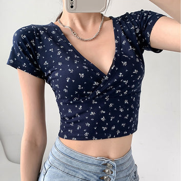 Low Cut V-neck Crop-top